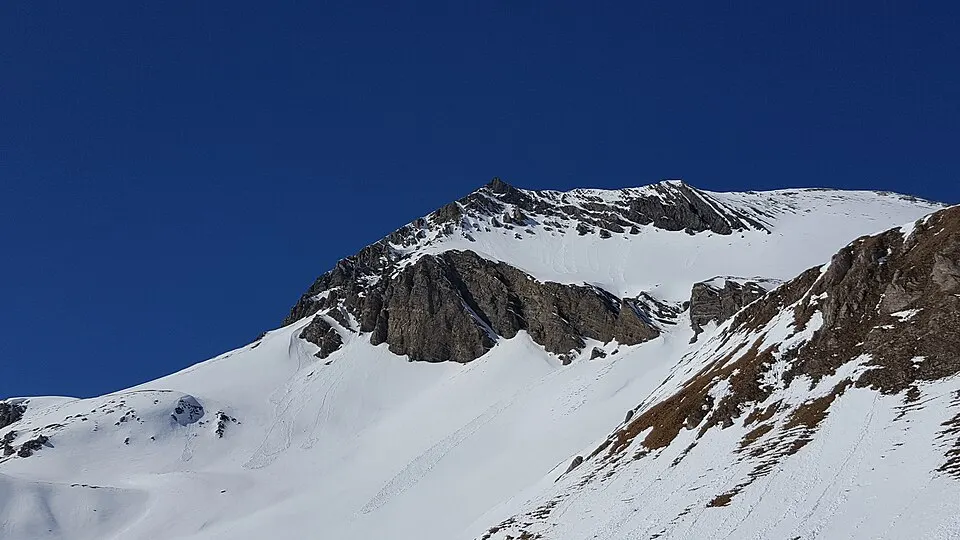 Albula Pass — Igl Compass as seen from Albulapass