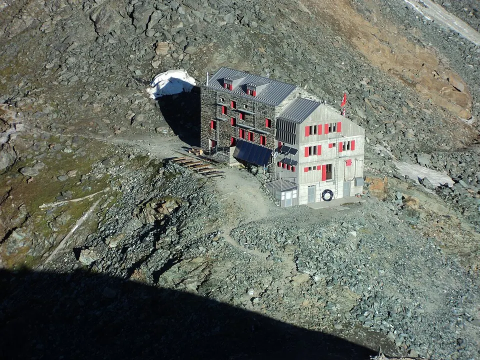 Britannia Hut — Britanniahütte003