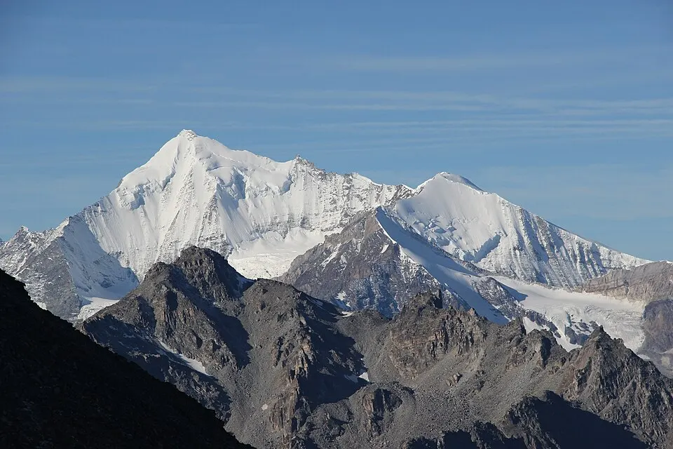 Weisshorn, Bishorn and Brunegghorn (15417343002)