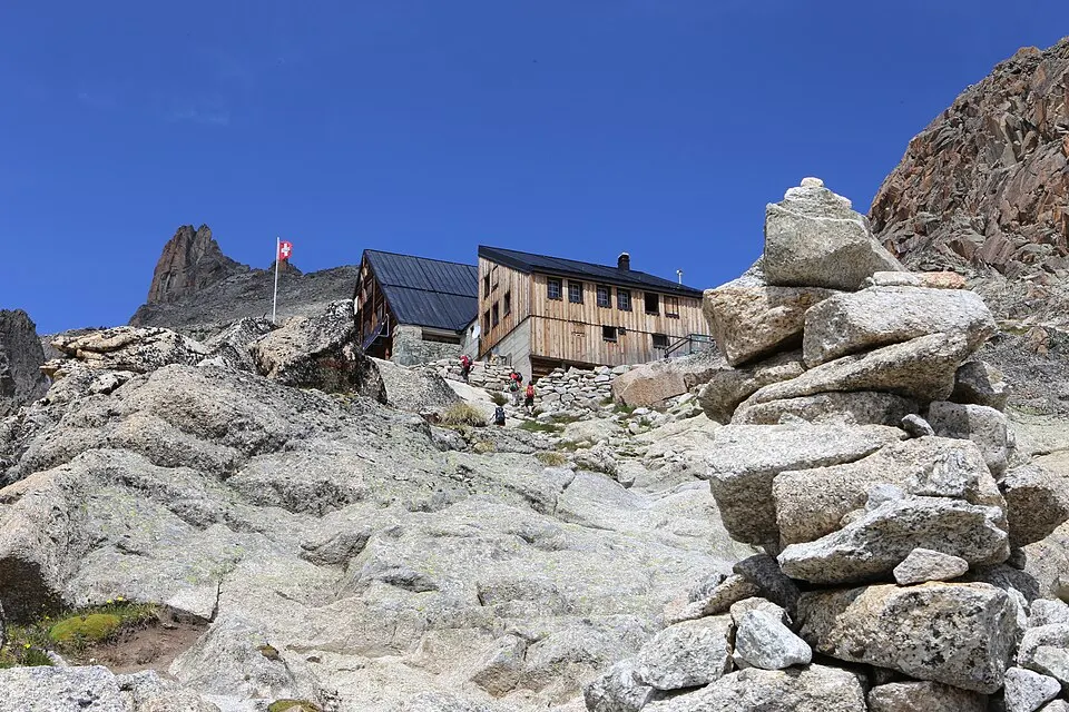 Cabane d'Orny (20547412774)