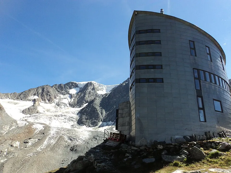 Cabane du Vélan e monte Vélan