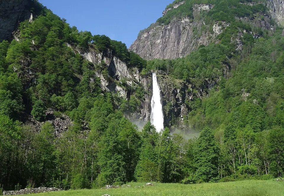 Cascata di Foroglio — Wasserfall Foroglio