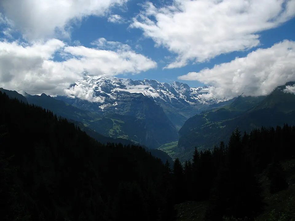 5650 Schynige Platte Tschuggen, Lauberhorn, Jungfrau, Silberhorn, Ebnefluh, Mittaghorn, Grosshorn,…
