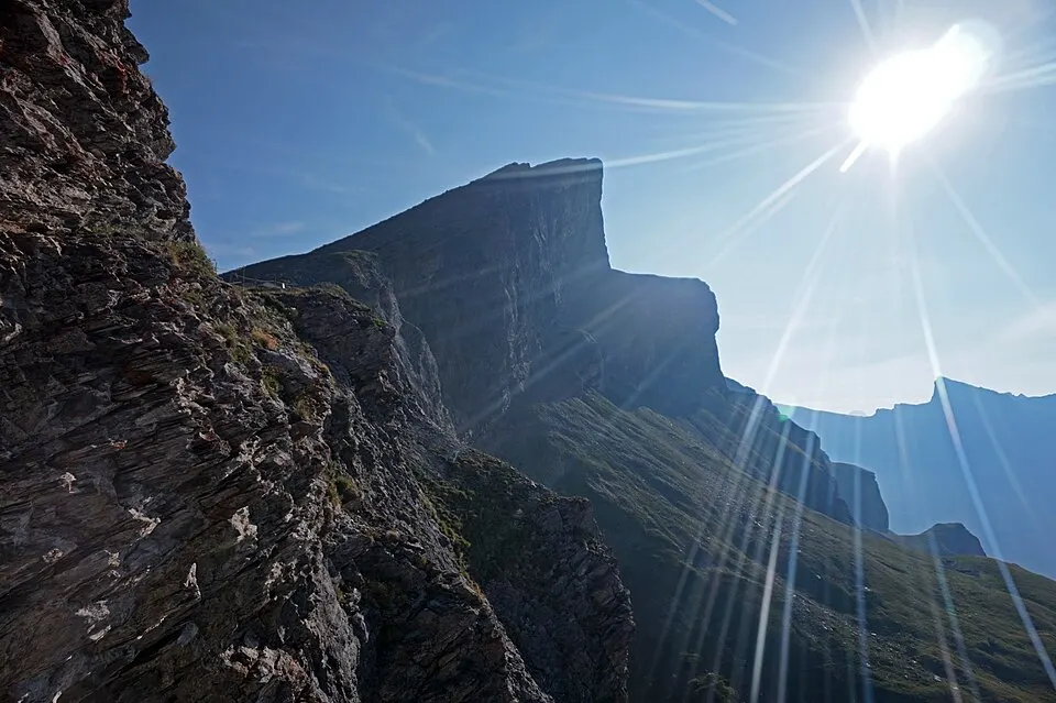 Gemmi cable car — Sunlight effect