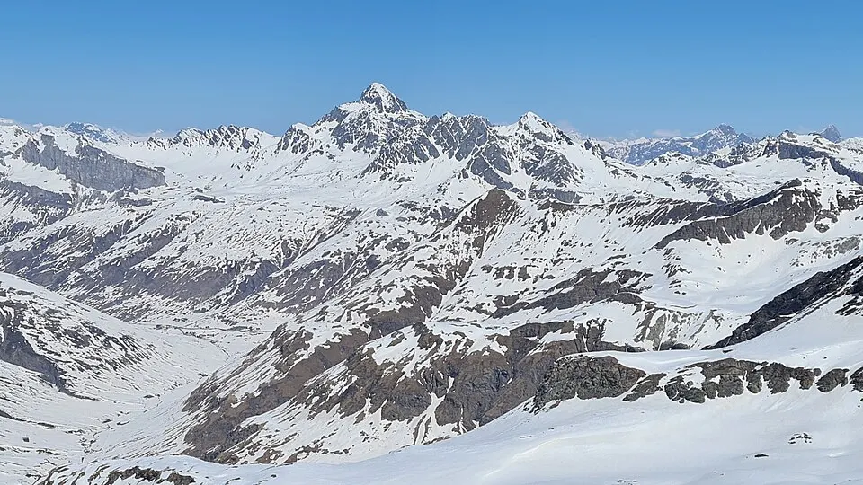 Piz Platta as seen from Gletscherhorn (Oberhalbsteiner Alpen)