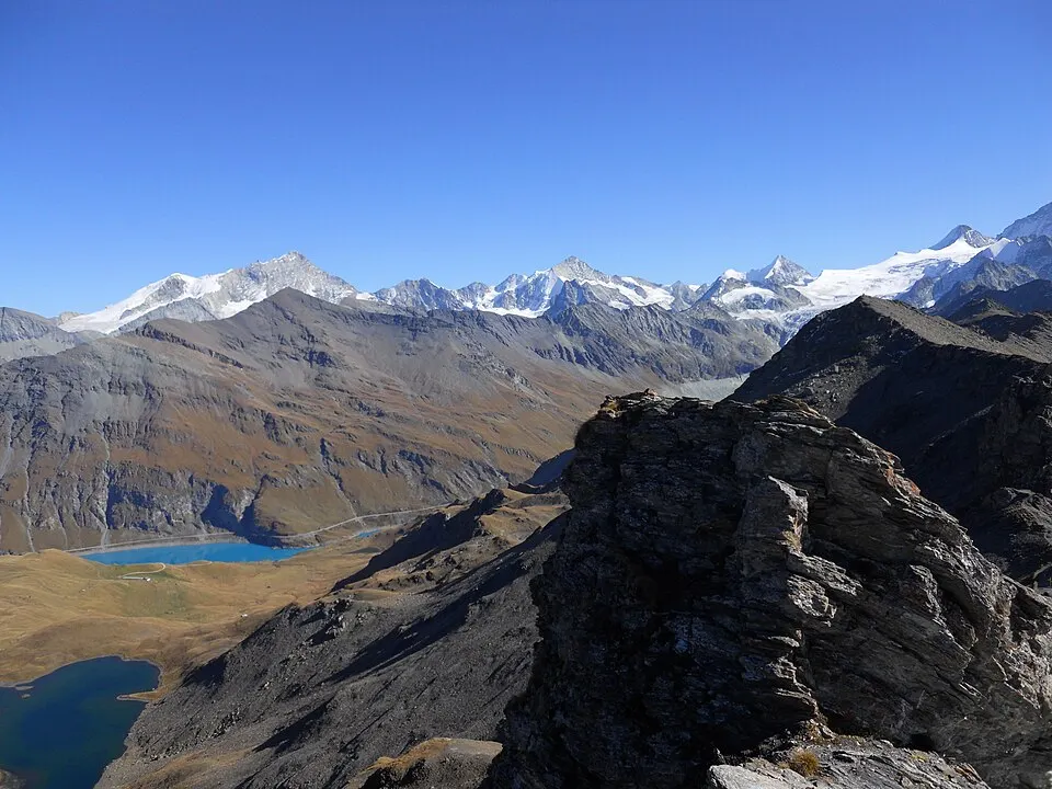 Sasseneire's sight to "Weisshorn", "Lac de Moiry" and Glacier du Grand Cornier panoramio