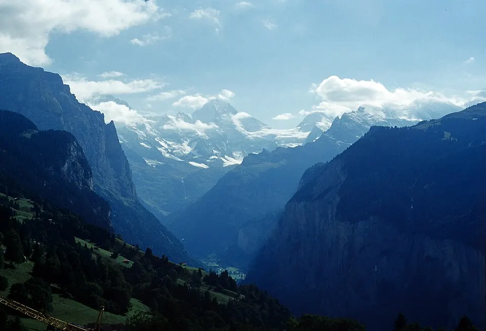 Grindelwald-Wengen-Mürren — C4.37 Lauterbrunnental