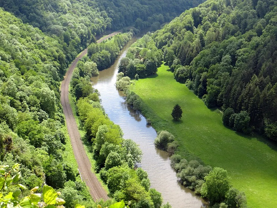 Aussicht vom Gabelstein Hölloch ins Lahntal