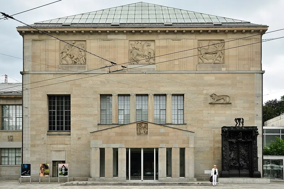 Kunsthaus Zürich 2011 08 06 18 44 30 ShiftN2