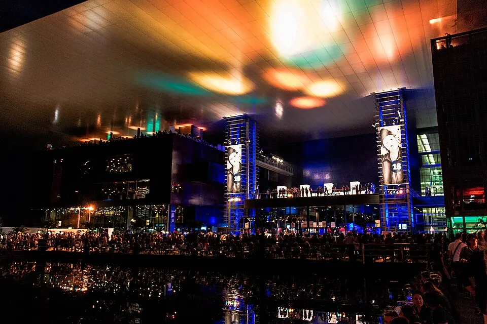 Lucerne Festival — Blue Balls Festival, Lucerne (28632335705)
