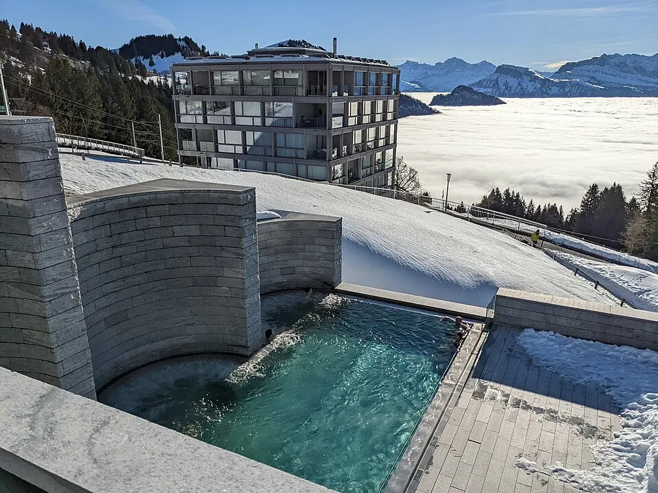 Mineralbad & Spa Rigi Kaltbad — Spa at Rigi Kaltbad in winter