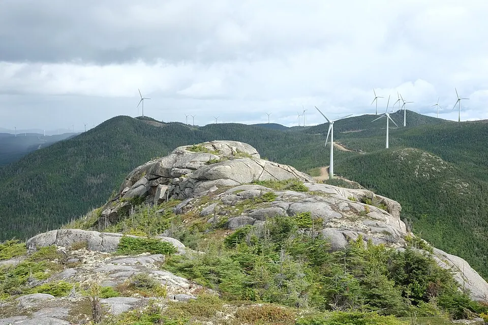 Mont Brulé — Vue sur le sommet de la Montagne Brulé et le mont Raoul Blanchard 2020 09 06