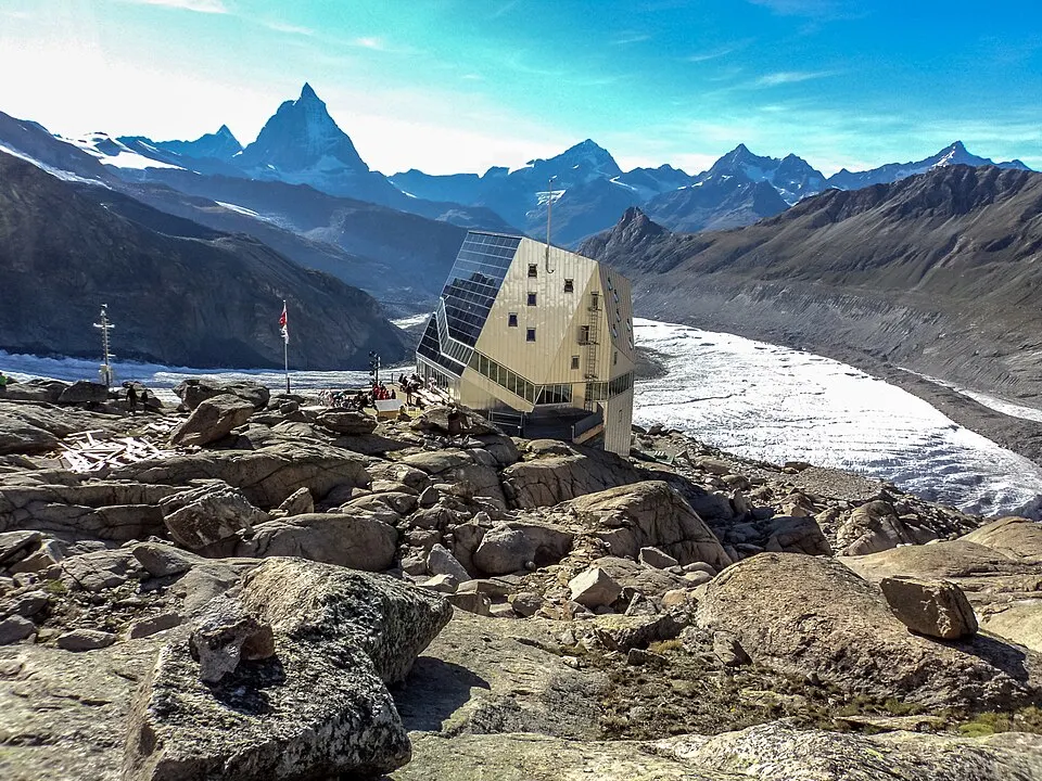 Monte Rosa Hutte
