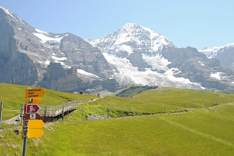 No. 1 Via Alpina / Alpine Pass Route — 2012 07 26 Berner Oberland 5571