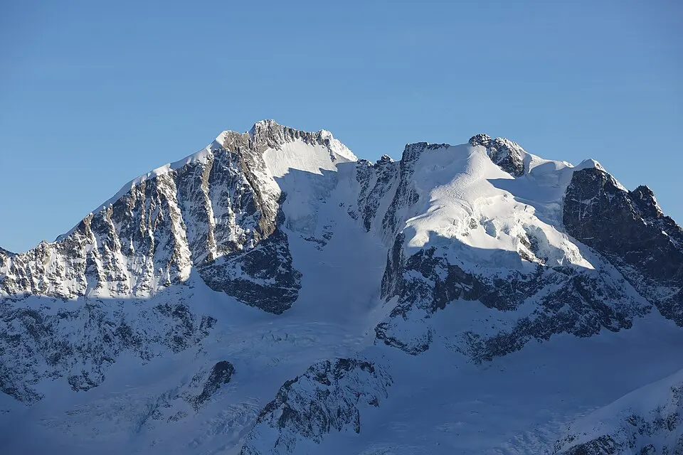 Piz Bernina und Piz Scersen from Corvatsch station