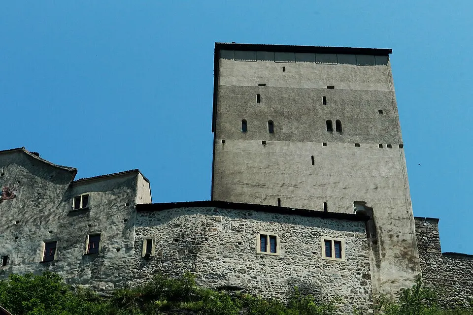 Sargans Castle — Castle Sargans Looking Up