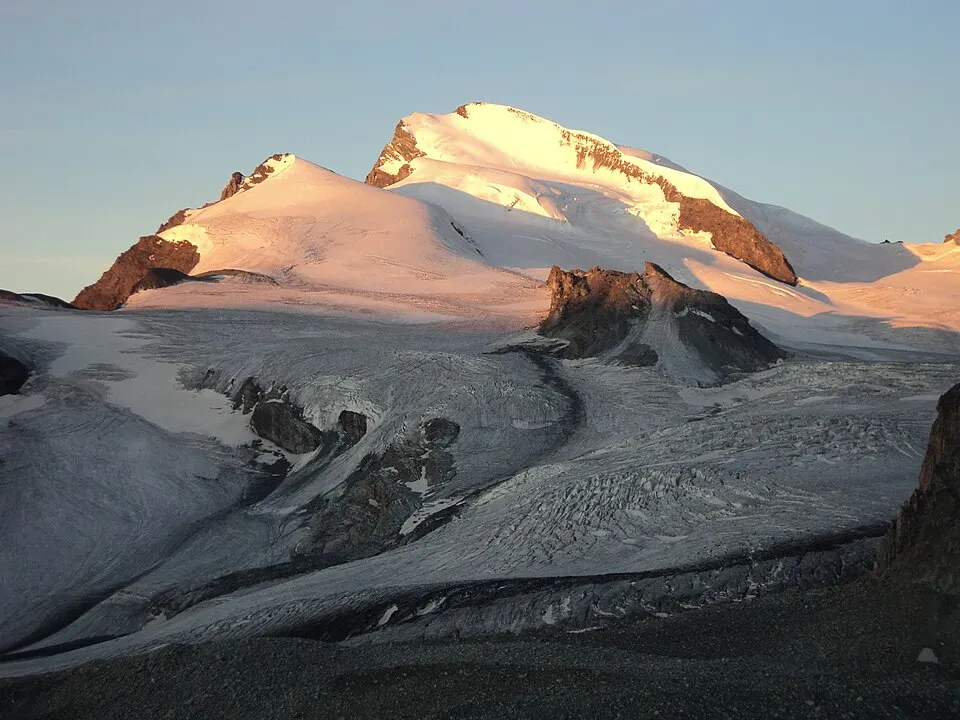 Strahlhorn from Britanniahütte