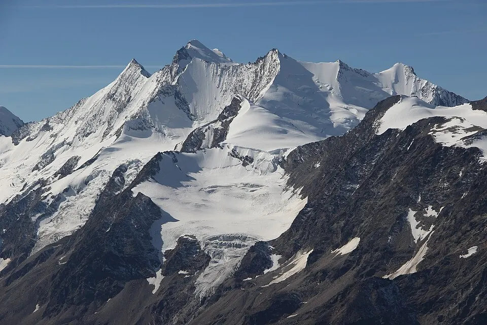 Täschhorn, Dom, Nadelhorn and Balfrin (15420220785)