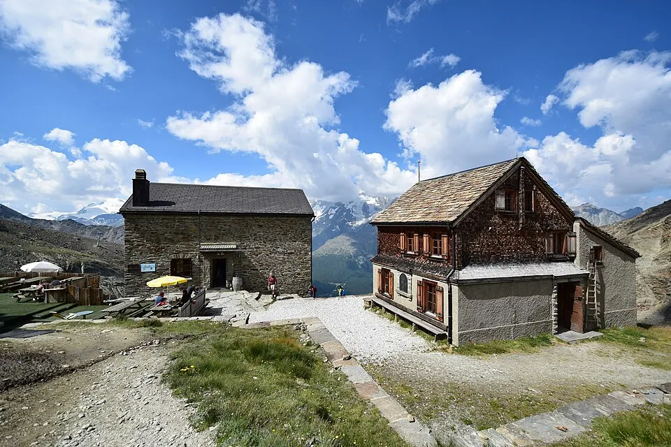 Weissmies Hut — Weissmieshuette 2018 02