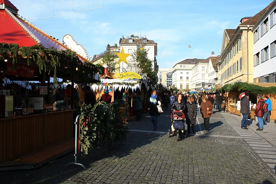 Winterthur Christmas Market — Winterthur Steinberggasse IMG 4246 anonymisiert